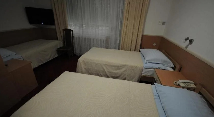 Motel Golden Card