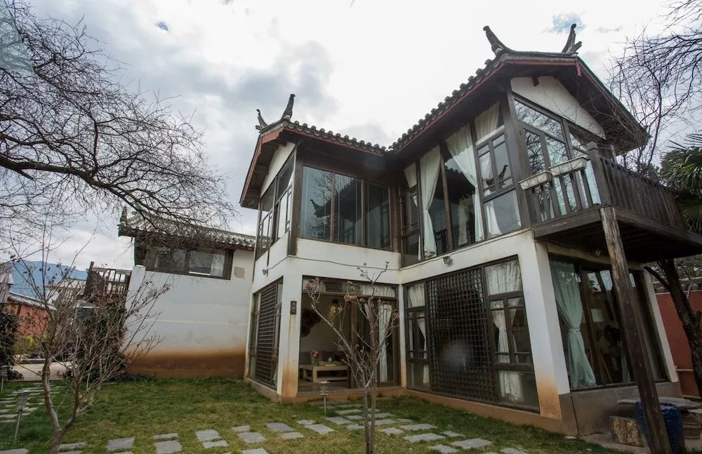 Yunzhong Baisha Lijiang Inn