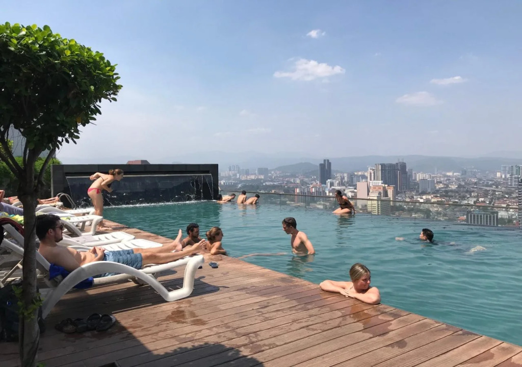 57 Sky Stay Residences Regalia KLCC