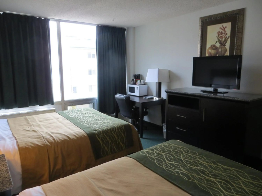 Comfort Inn & Suites