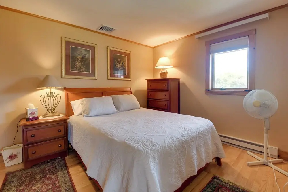 Lake Memphremagog Access: Newport Condo w/ Balcony