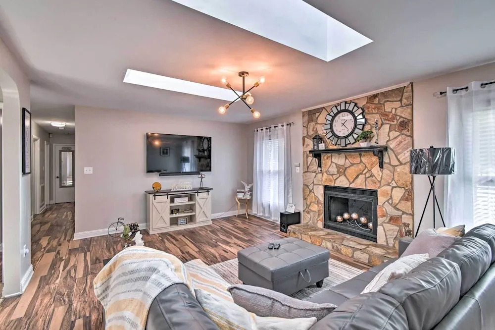 Fayetteville Vacation Rental w/ Sunroom & Yard