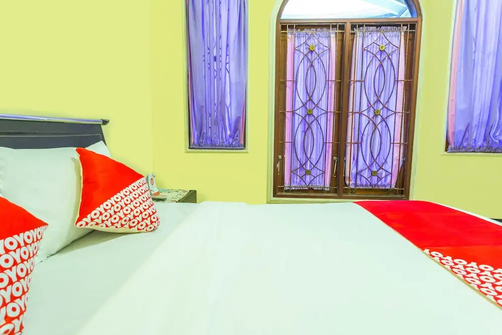 RedDoorz at Senaz Guesthouse Mataram