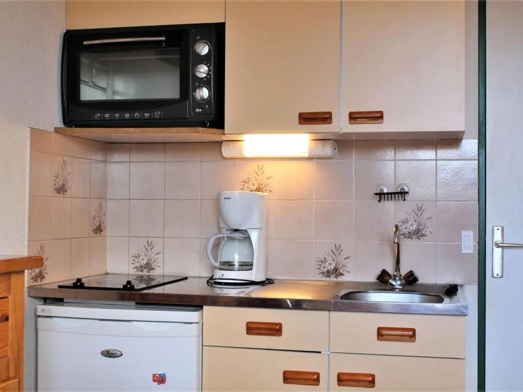 Appartement Risoul, 1 pièce, 2 personnes - FR-1-330-142