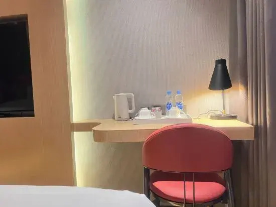Jingdezhen Qinghui Nuanju Hotel (Taoxichuan Branch)