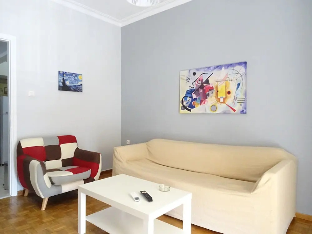 Nice flat near metro Syngrou Fix