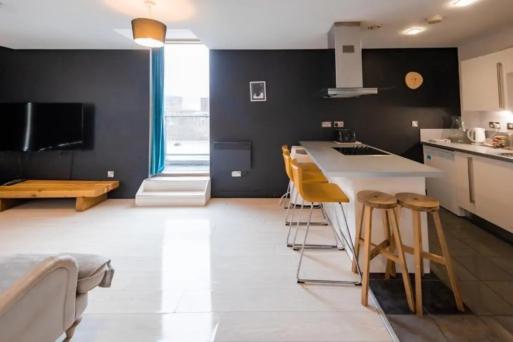 Manchester City Centre Modern 3bed 2bath Apartment PENTHOUSE Northern Quarter, Sleeps 10
