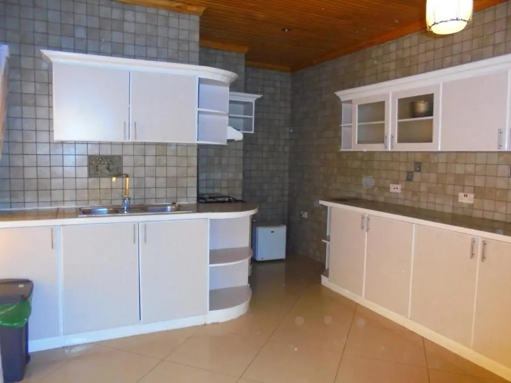 IRIS Guesthouse