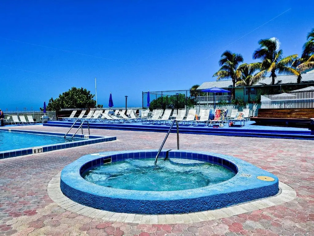 Reef Club 301