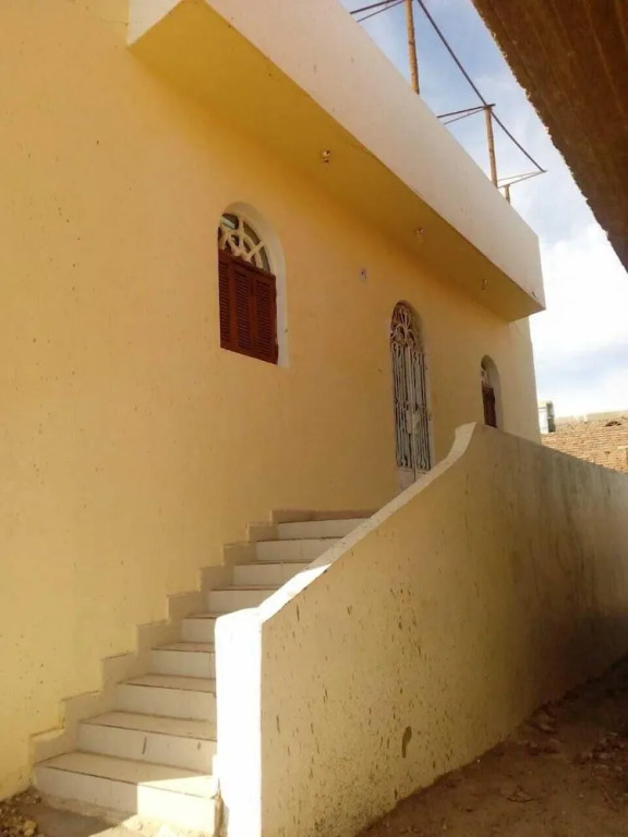 Dawy House