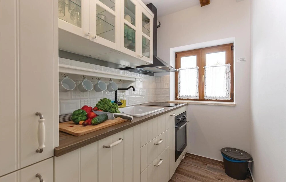 Stunning Home in Gospic With Sauna, Wifi and 6 Bedrooms