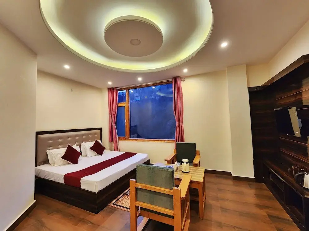 Hotel Royal Cedar Simla