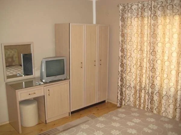 "HOLIDAY" apartments & rooms