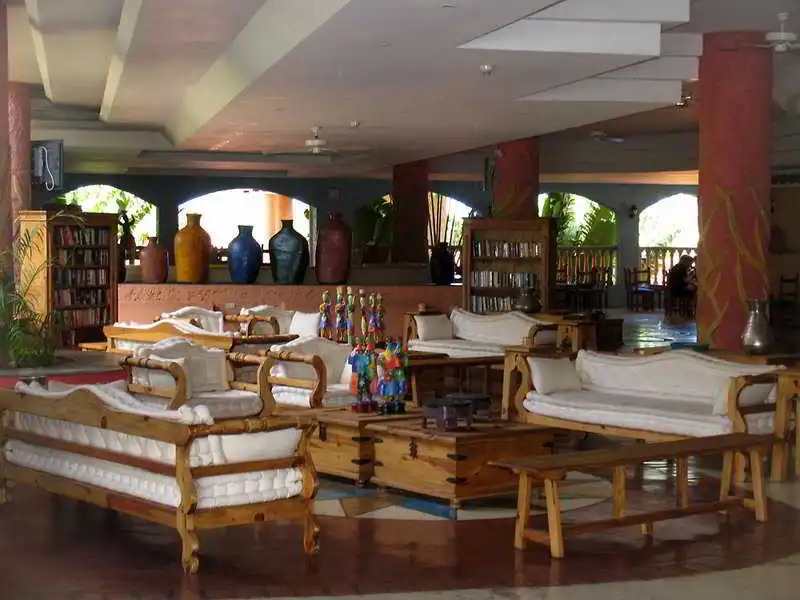 Costa Caribe Hotel Beach & Resort
