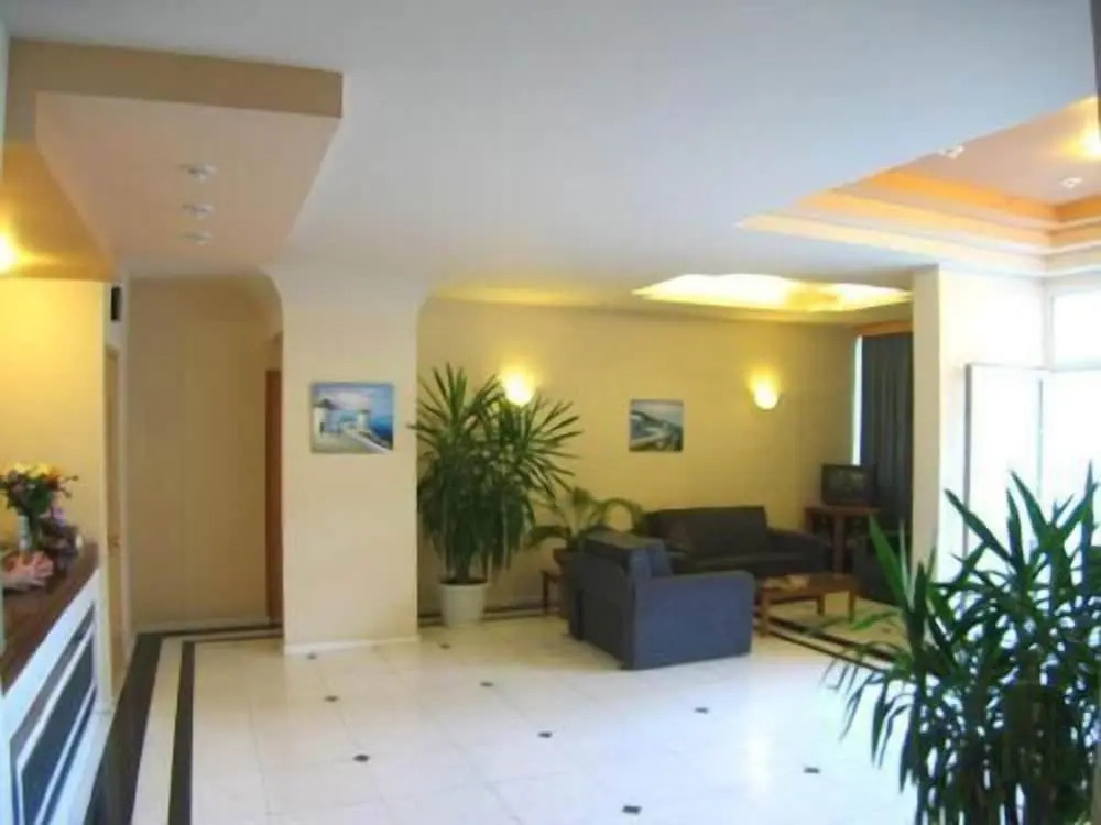 Creta Hotel
