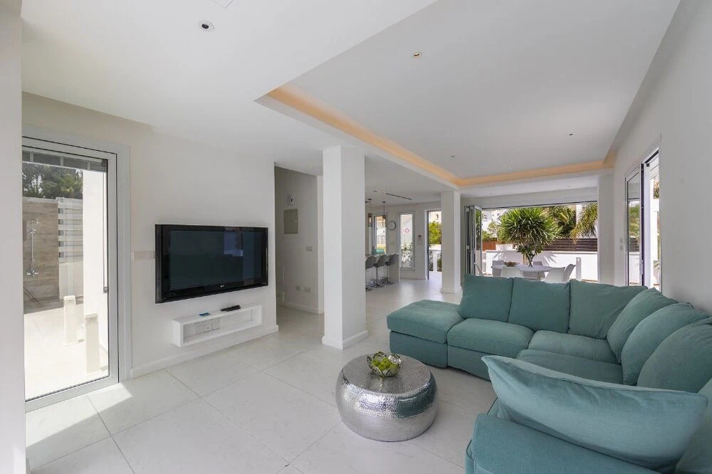 Protaras Villa Piera By The Sea