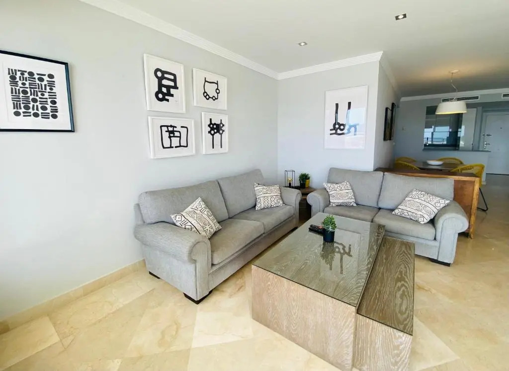 D9 Espectacular y moderno apartamento en primera línea - Estepona - Sinfonia del Mar