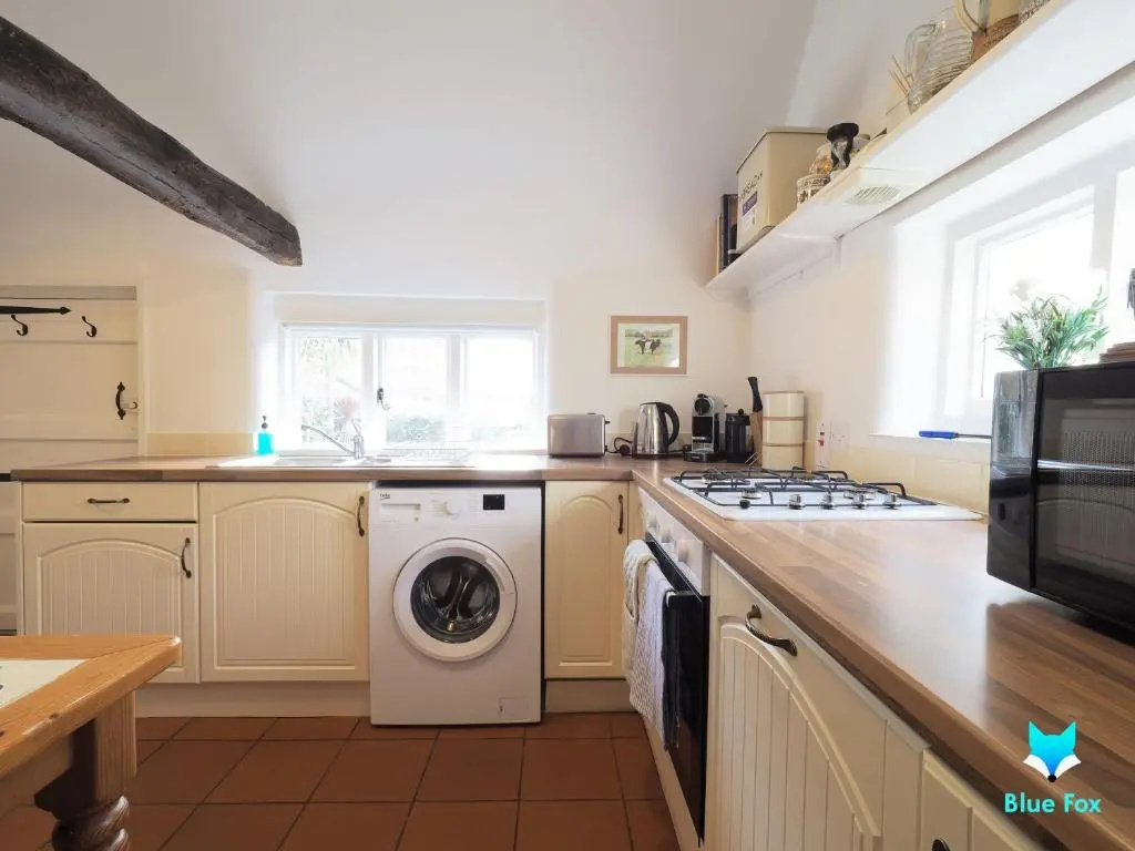 Bere Cottrage -Beamed 400 year old cottage, giving you a taste of the Garden of England