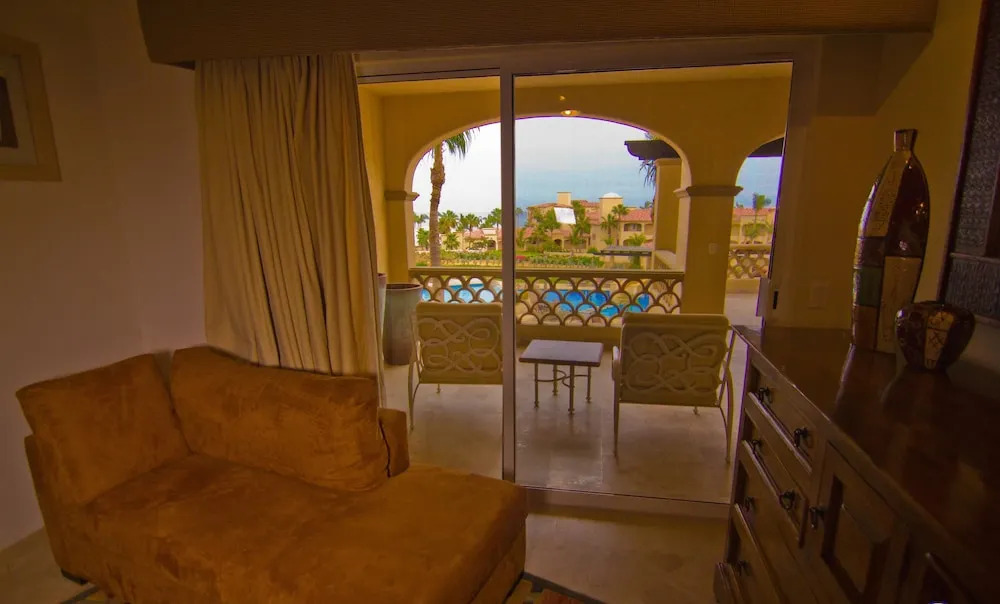 Las Mananitas LM F4205 2 Bedroom Condo By Seaside Los Cabos