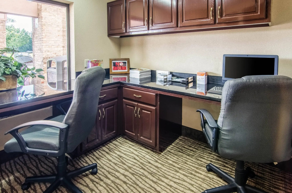 Quality Suites Graham - Burlington South