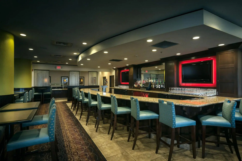 Crowne Plaza Anchorage-Midtown by IHG