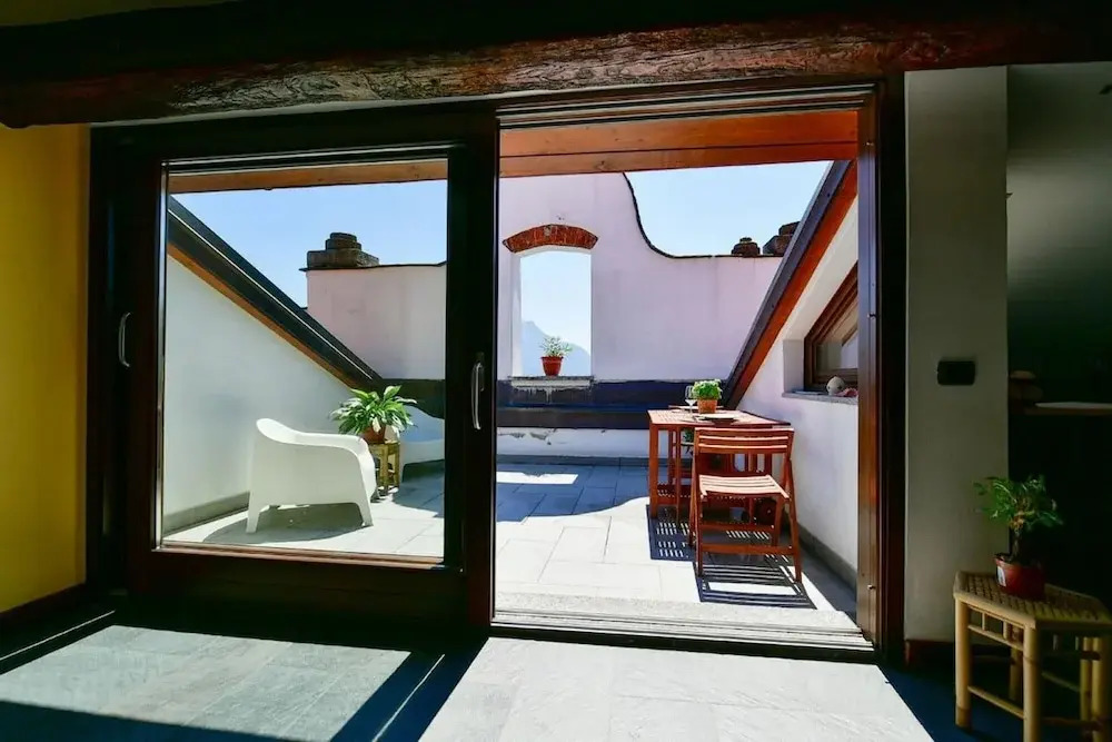 La Finestra sul Lago Luxurious Apartment Furnished