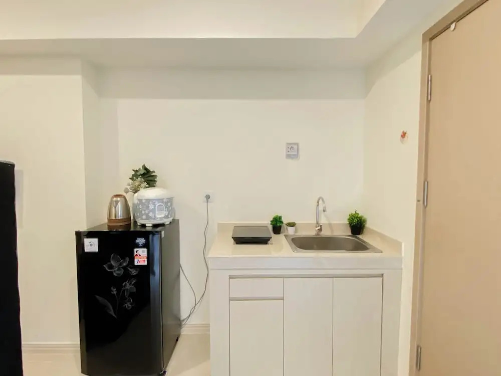 Comfortable And Minimalist Studio At Apartment Meikarta District 1