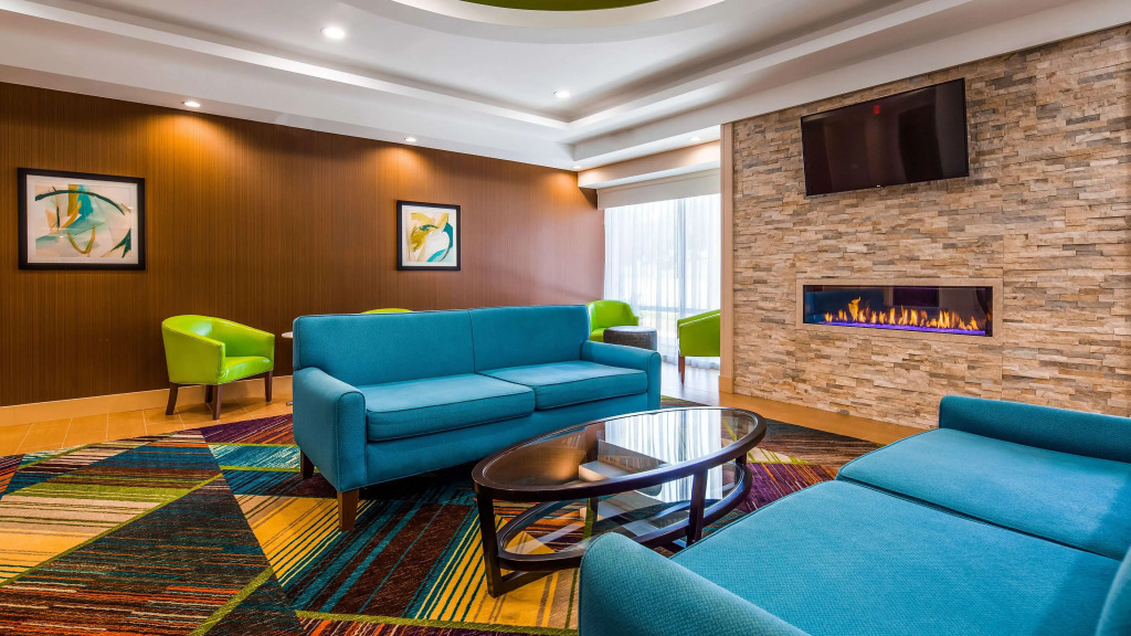 Best Western Plus North Shore Hotel