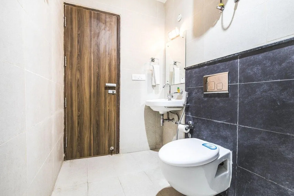 FabHotel NStay 32