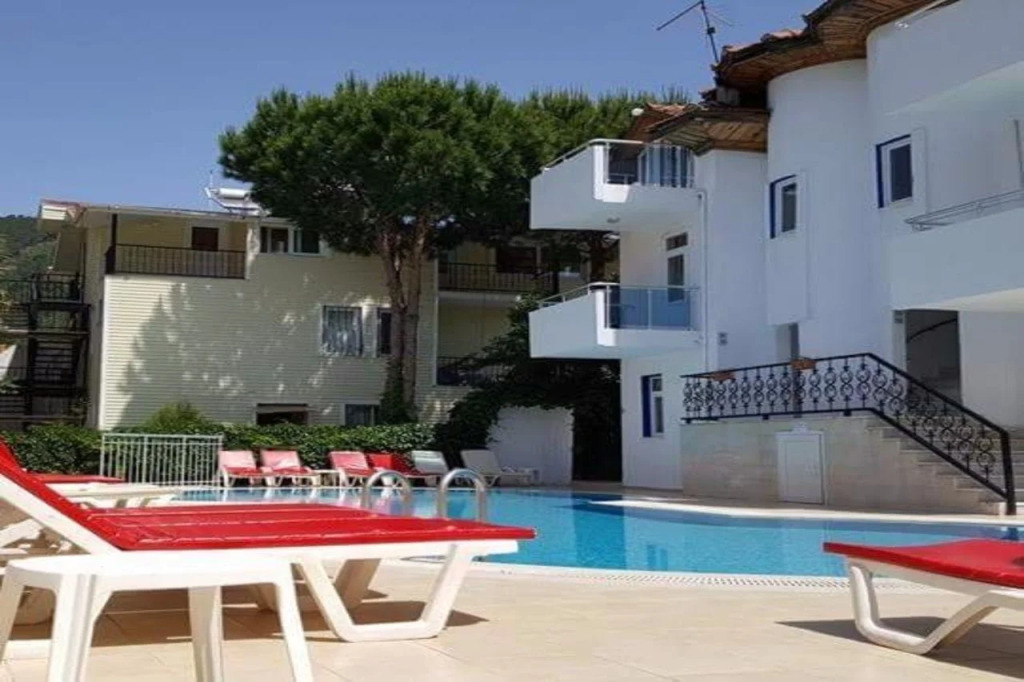 Tolan Apartments