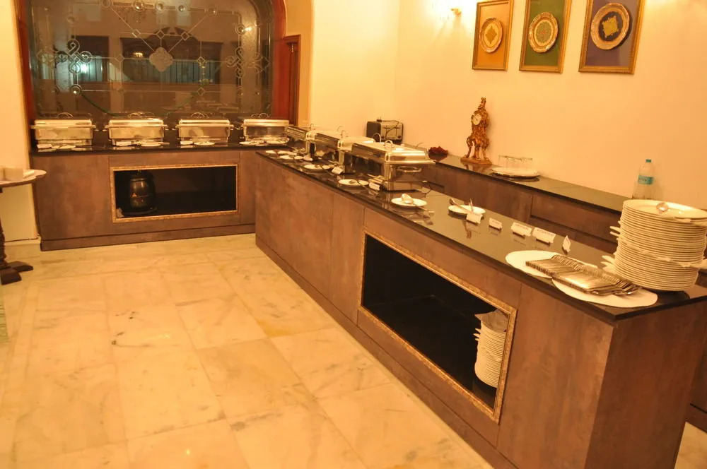 Hotel Africa Avenue Anand Lok