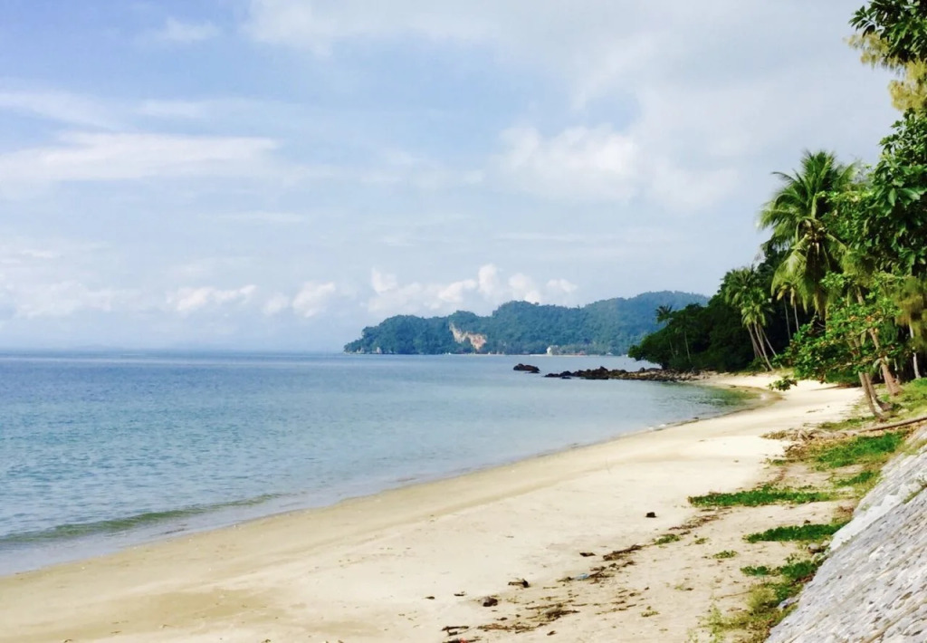 Baan i Talay Chumphon บ้านไอทะเลชุมพร