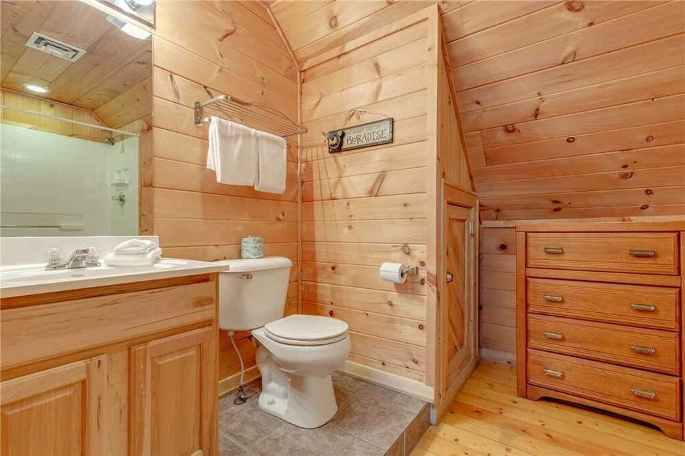 Gentle Bens Den 4 Bedroom Home