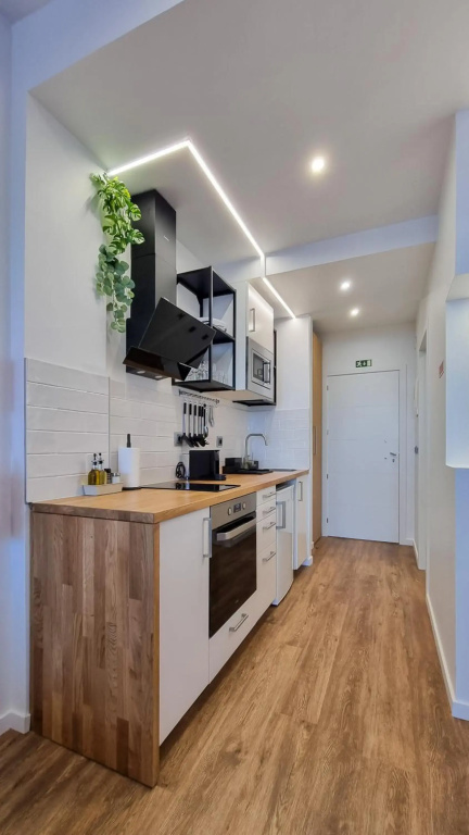 The Jolie - Apartments by the Ocean