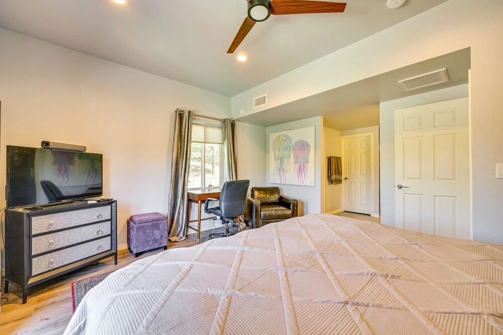 Modern Flagstaff Vacation Rental w/ 2 Living Areas