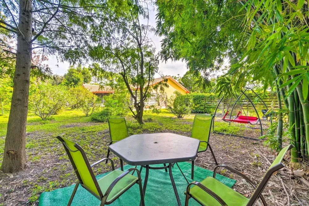 North Port Garden Home: Florida Room, Lanai!