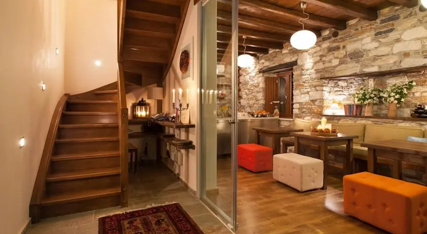 Addis Oneirou Hostel