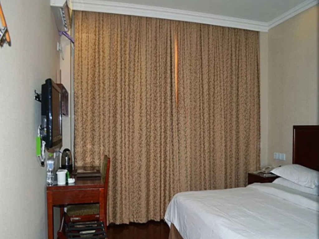 Greentree Inn Zhejiang Ningbo East Bus Station Express Hotel