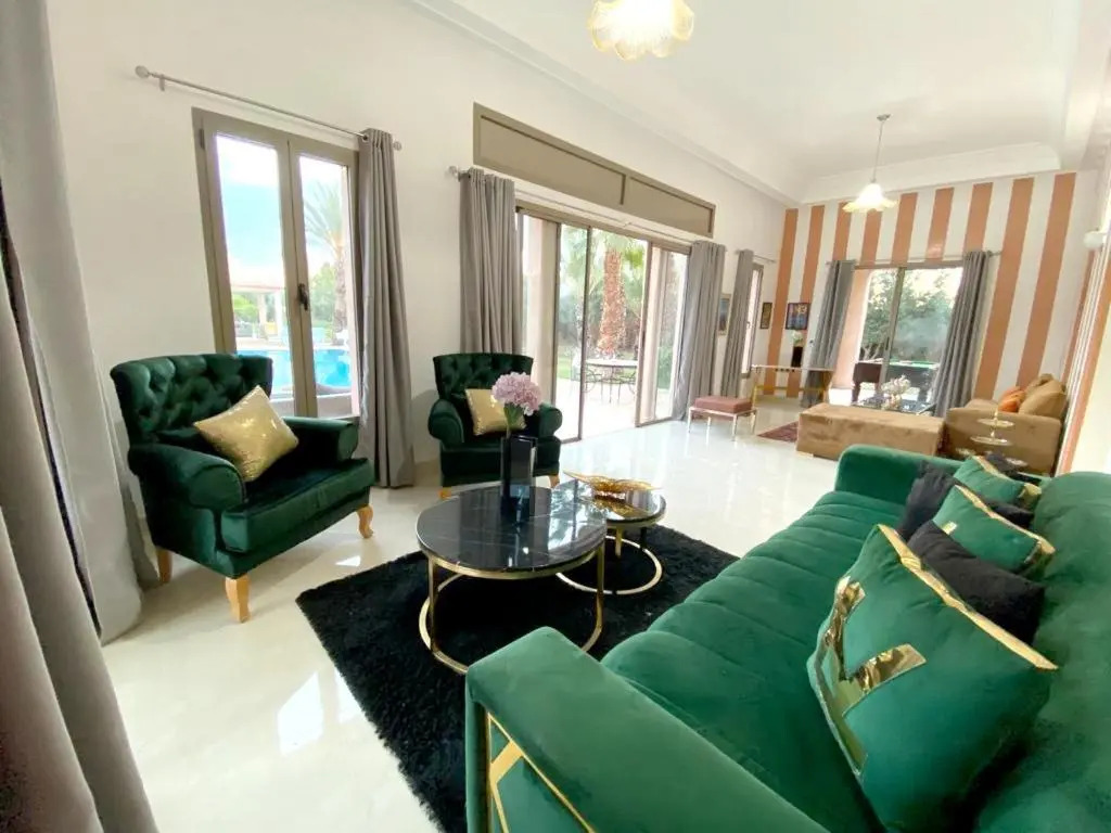 5 bedrooms villa with private pool enclosed garden and wifi at Marrakech