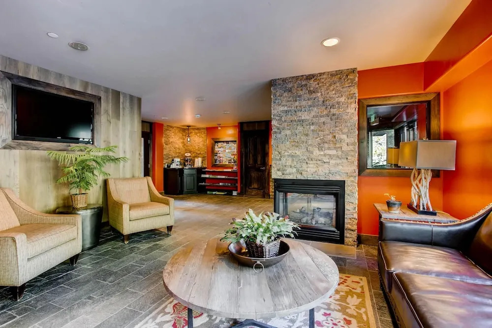 Westwind 307 2BD 2BA Platinum Condo in Lionshead Village