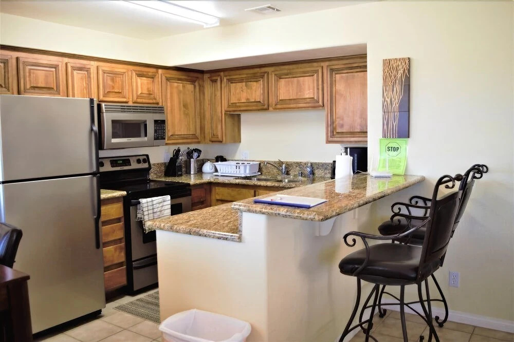 Rex And Sandra Springer 3 Bedroom Condo
