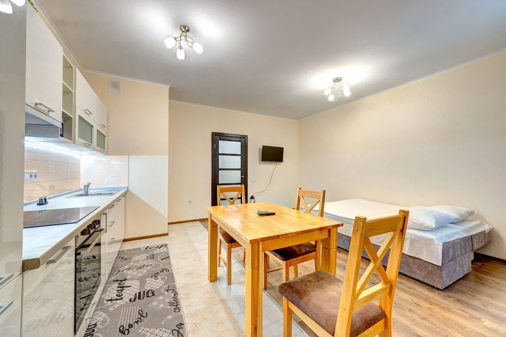 Apartment Voskresenska 18 , Парковые Озера