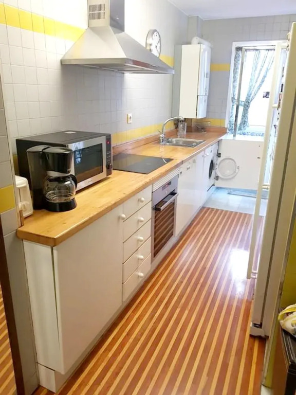 Apartment with One Bedroom in Oviedo, with Wifi - 25 Km From the Beach