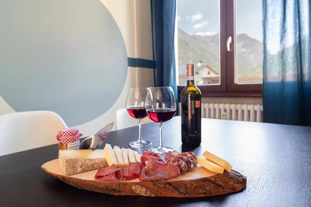 LOFT TIRANO 3 minuti dal Bernina Express