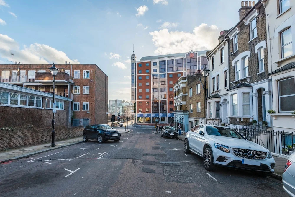 Modern mews home in Kings Cross