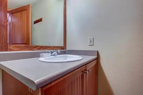 Eagle Springs East 207: Resting Moose Suite