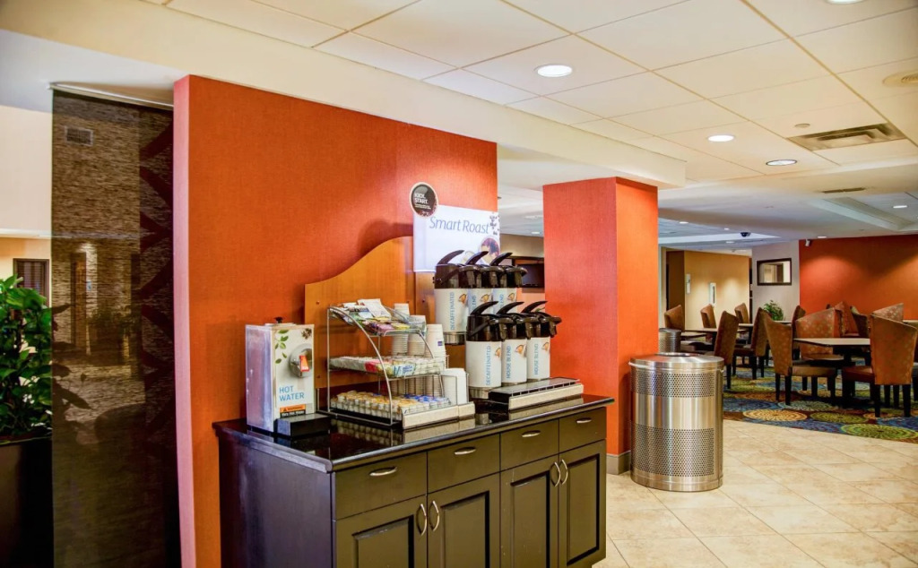 Country Inn & Suites by Radisson, Tyler University Area