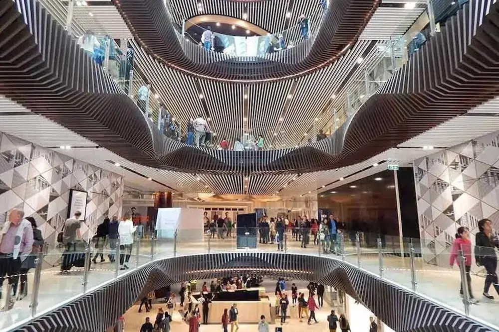 A Cozy & Comfy 2BR Apt Near Victoria Market