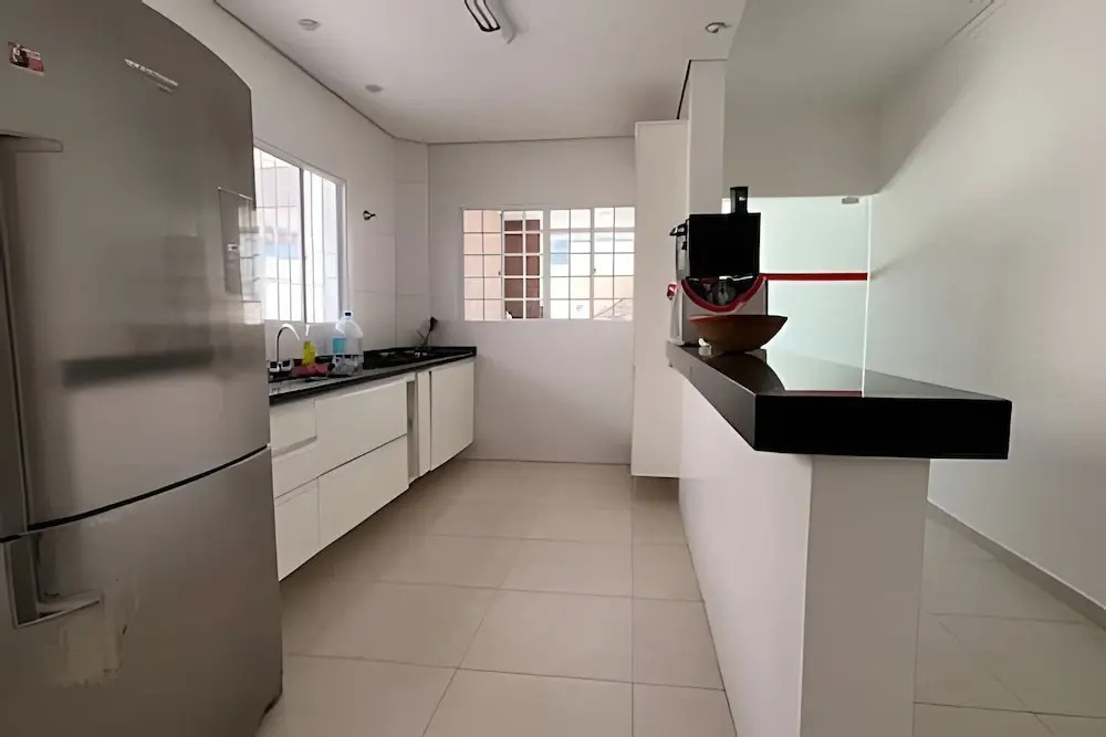 Casa com piscina em Boraceia