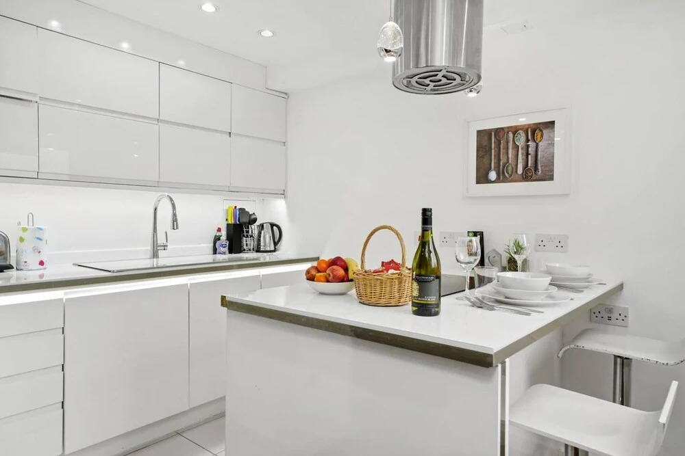 Livestay- Trendy 1bed With Balcony in Westminster